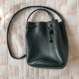 Forest green Baggu leather bucket bag